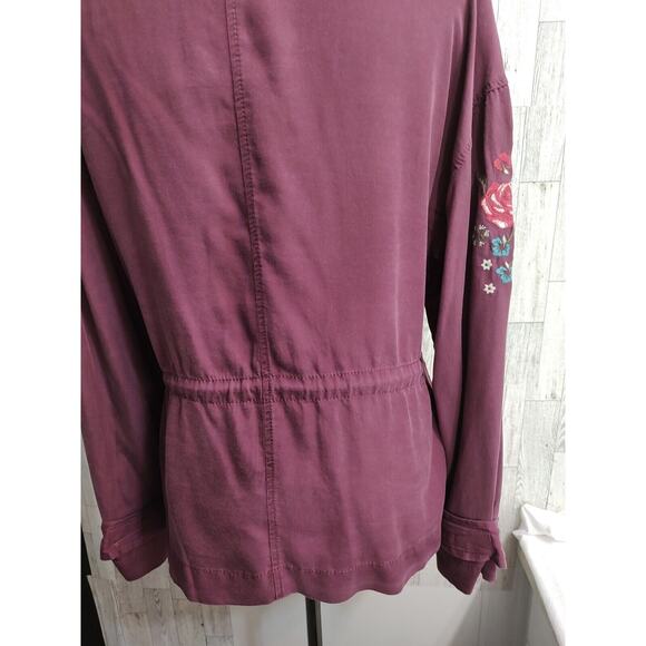 Fourteenth Place Women's wine color w/ embroidery lightweight jacket Size Large - Picture 4 of 12